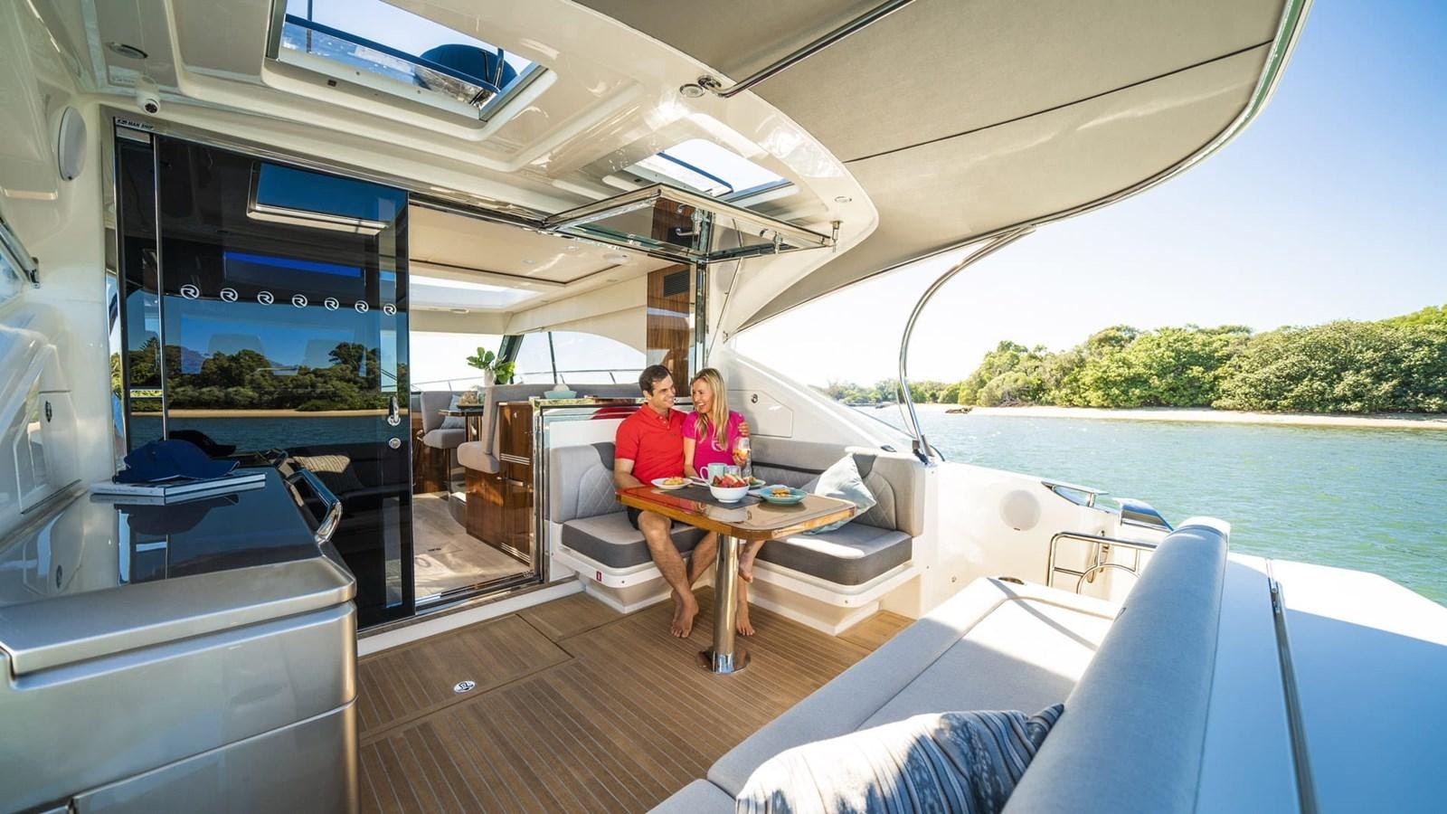 4800 SPORT YACHT SERIES LL PLATINUM 