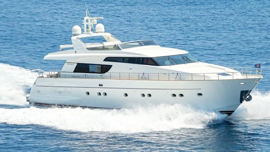 EVERGLOW Yacht EVERGLOW Yacht