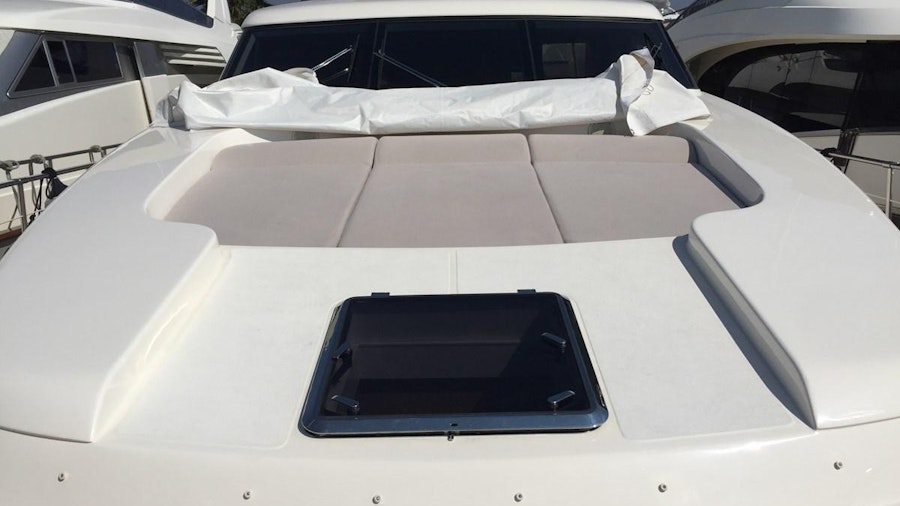 EVERGLOW Yacht EVERGLOW Yacht
