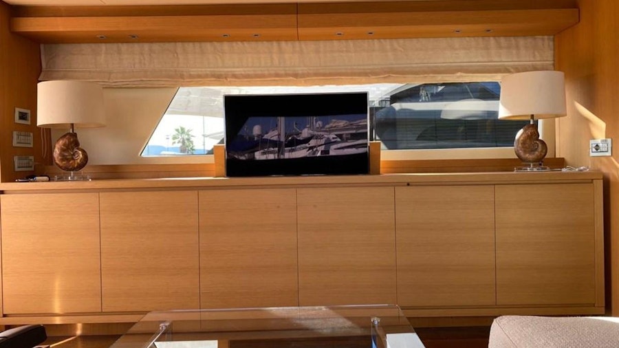 EVERGLOW Yacht EVERGLOW Yacht