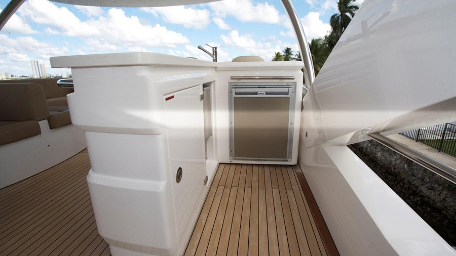Born To Run Yacht Born To Run Yacht