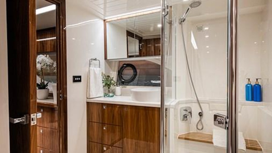 645 SUV WORLD PREMIERE Yacht 645 SUV WORLD PREMIERE Yacht