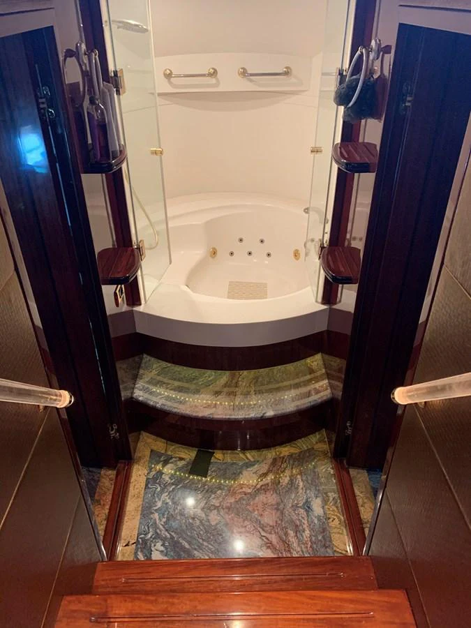 a bathroom with a tub aboard 117 BILGIN YACHTS 2007 Yacht for Sale