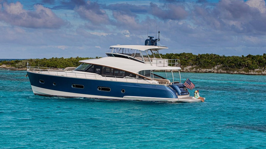 66 DAYBRIDGE Yacht 66 DAYBRIDGE Yacht