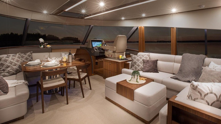 66 DAYBRIDGE Yacht 66 DAYBRIDGE Yacht