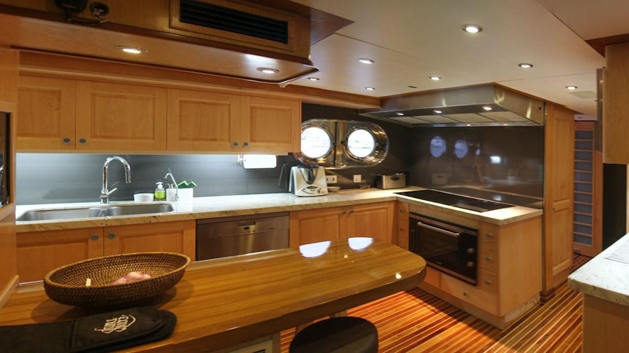LADY HAYAT Yacht LADY HAYAT Yacht