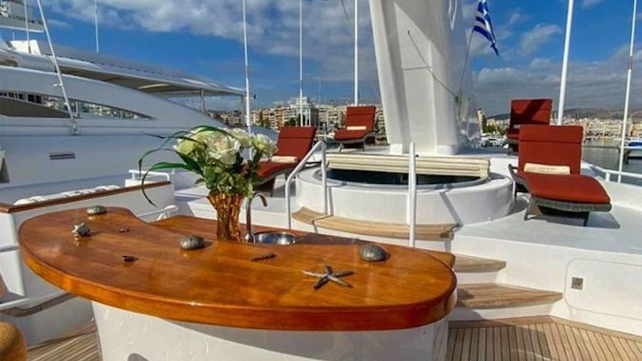 LADY HAYAT Yacht LADY HAYAT Yacht