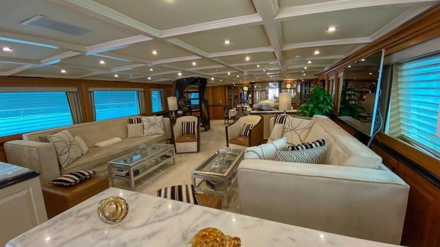 LADY HAYAT Yacht LADY HAYAT Yacht