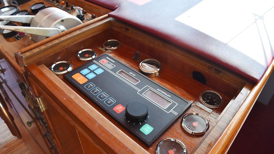 ABSOLUTE RUTLI Yacht ABSOLUTE RUTLI Yacht