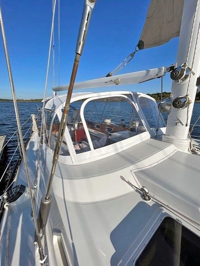 a boat with ropes aboard SIROCCO Yacht for Sale