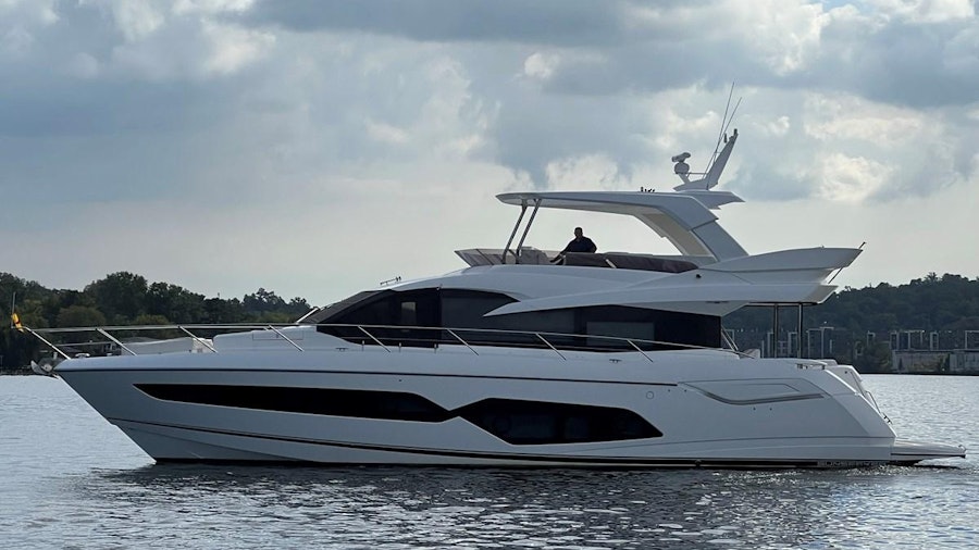 66 MANHATTAN Yacht 66 MANHATTAN Yacht
