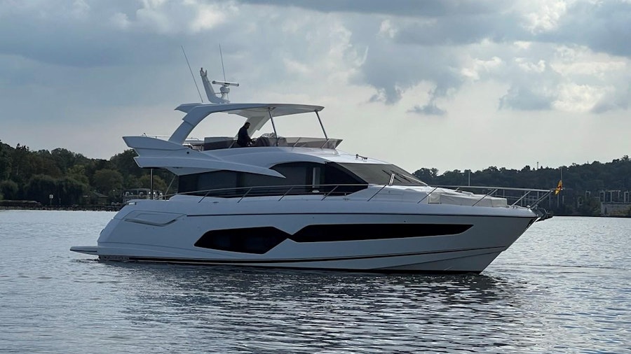 66 MANHATTAN Yacht 66 MANHATTAN Yacht