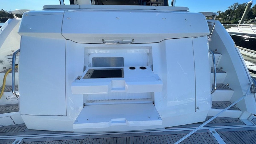66 MANHATTAN Yacht 66 MANHATTAN Yacht