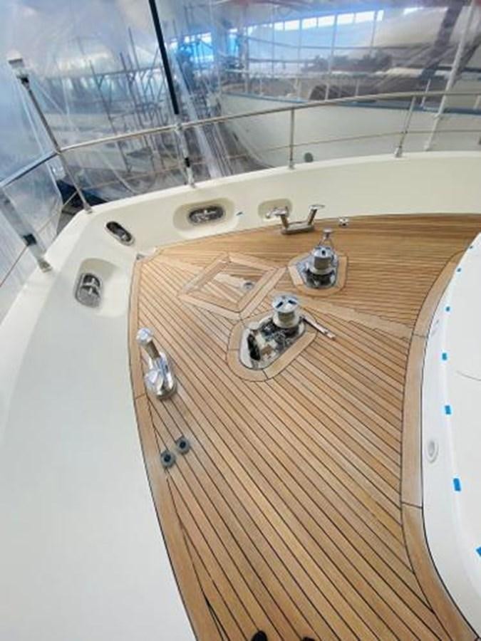 a sink in a bathroom aboard 2008 ARNO LEOPARD Yacht for Sale
