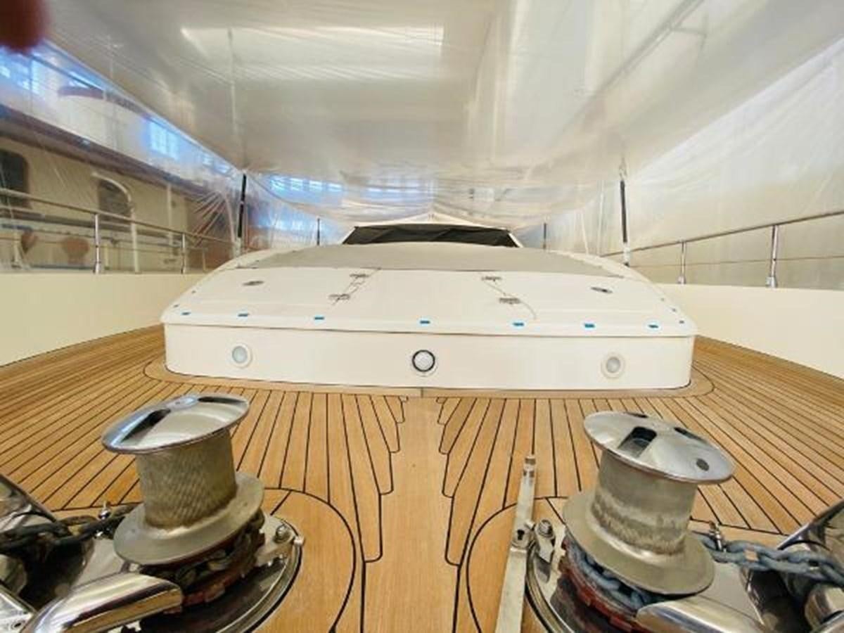 a white rectangular device with a white box on top of it aboard 2008 ARNO LEOPARD Yacht for Sale