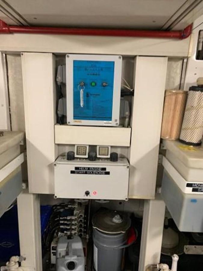 a computer in a room aboard 2008 ARNO LEOPARD Yacht for Sale