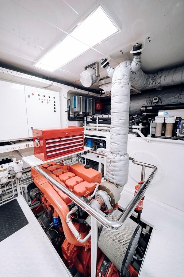 a machine with a machine aboard LAS NINAS Yacht for Sale