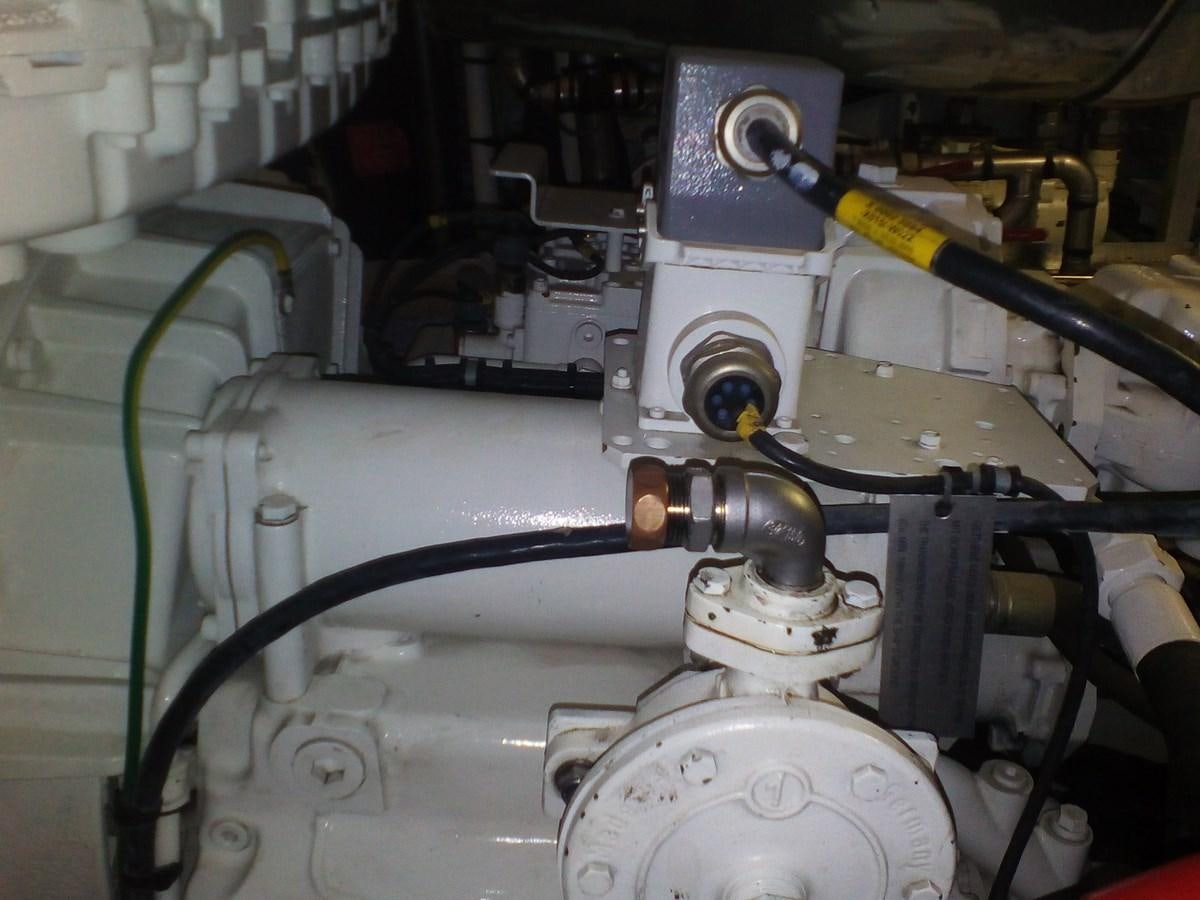 a machine with a large piece of metal aboard SUN ANEMOS Yacht for Sale