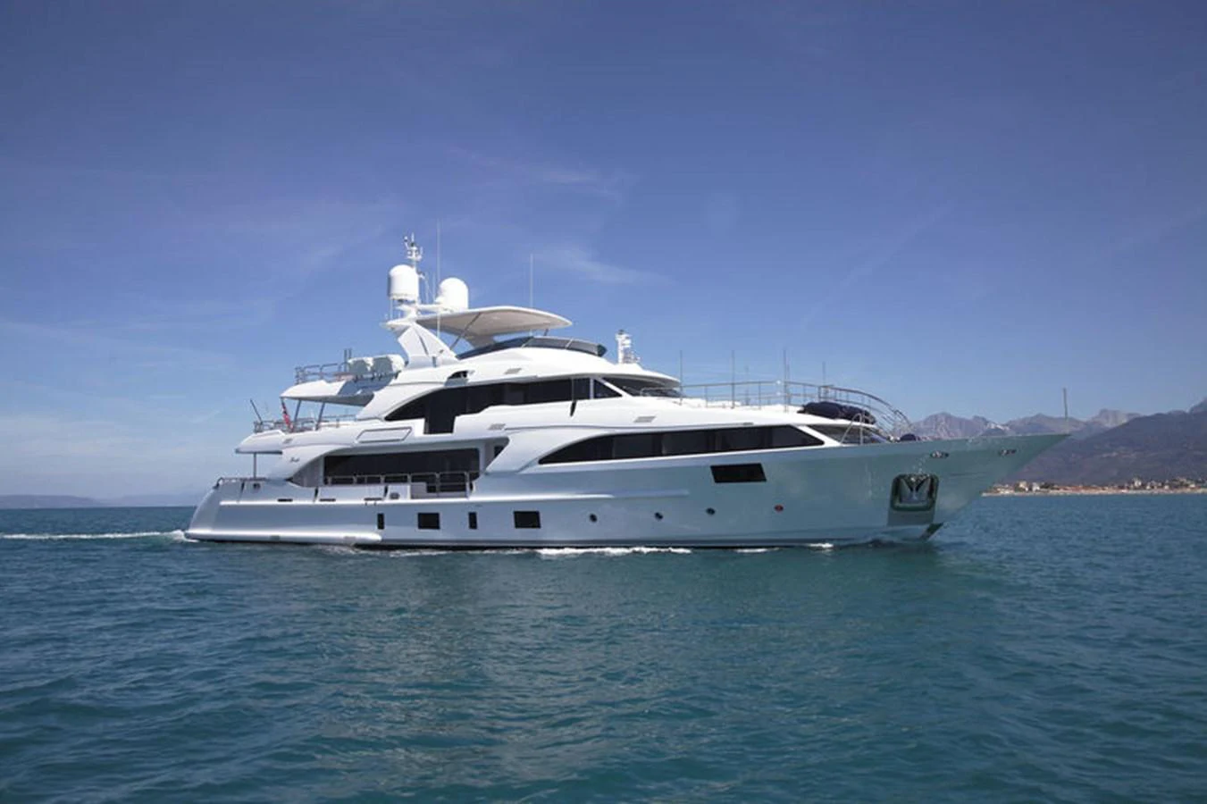 a white yacht in the water aboard CLASSIC 121 Yacht for Sale