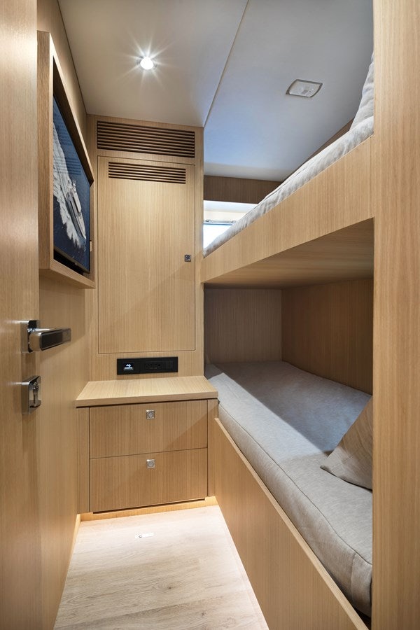 a room with a bed and a tv aboard FD80 608 Yacht for Sale