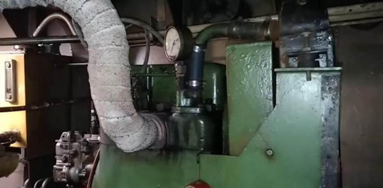 a machine with a metal cylinder aboard 1963 TRAWLER DE HASS NORTH SEA, WANDERBIRD  Yacht for Sale