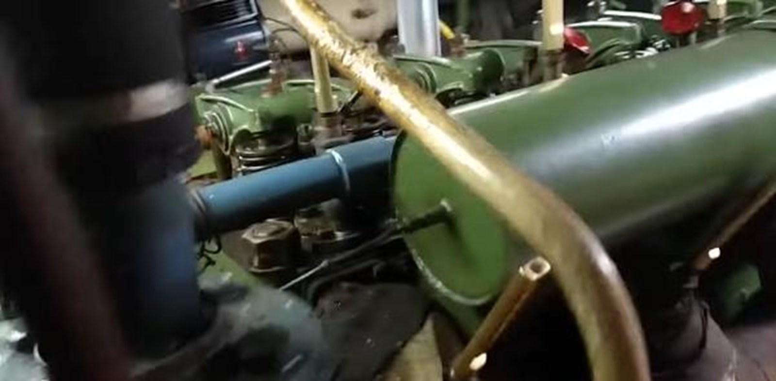 a machine with a large metal handle aboard 1963 TRAWLER DE HASS NORTH SEA, WANDERBIRD  Yacht for Sale