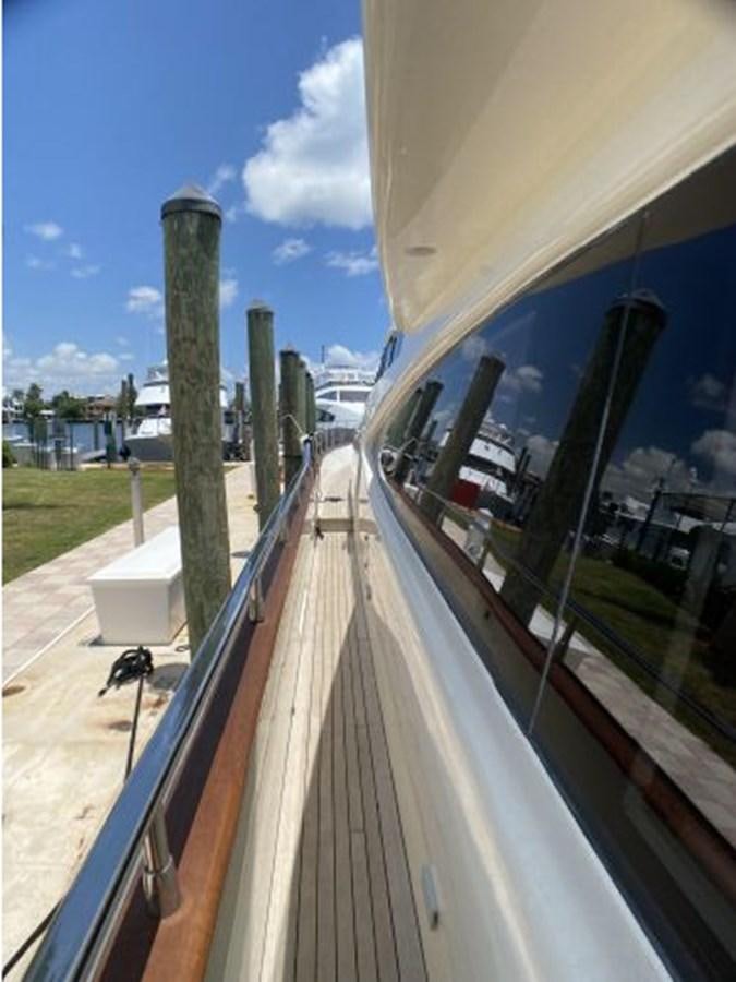 a train on the tracks aboard 85 AZIMUT ULTIMATE Yacht for Sale