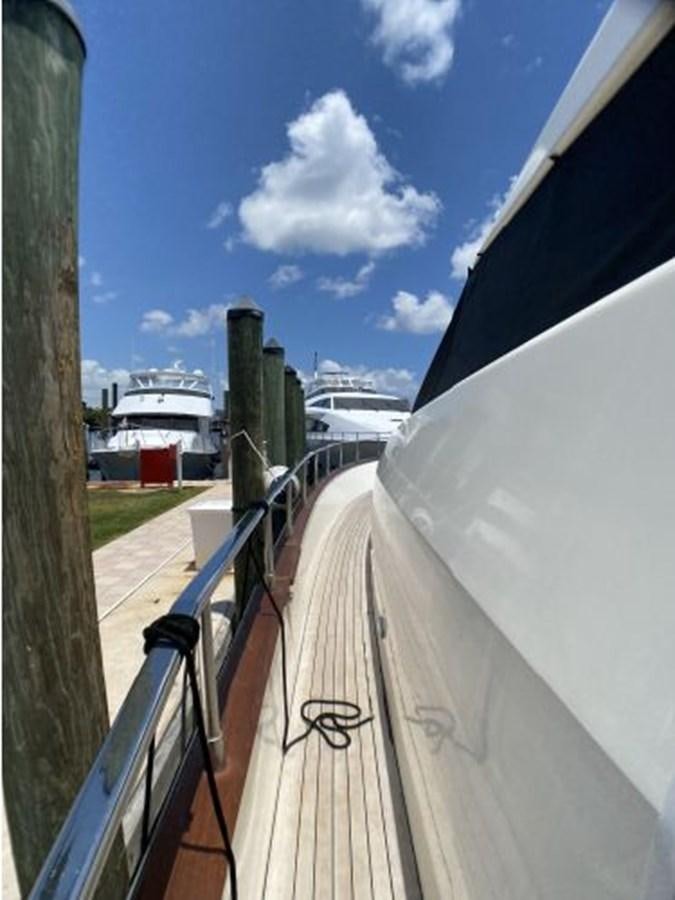 a train on the railway tracks aboard 85 AZIMUT ULTIMATE Yacht for Sale