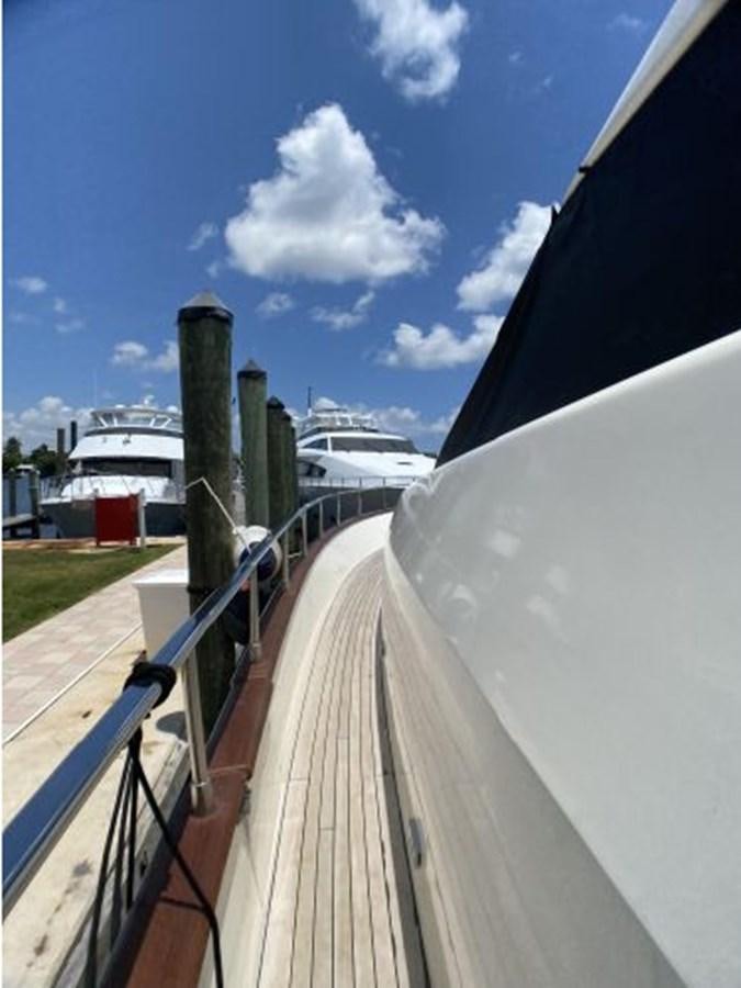 a train on the railway tracks aboard 85 AZIMUT ULTIMATE Yacht for Sale