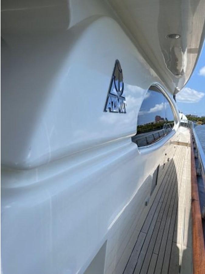 a bird on a car aboard 85 AZIMUT ULTIMATE Yacht for Sale