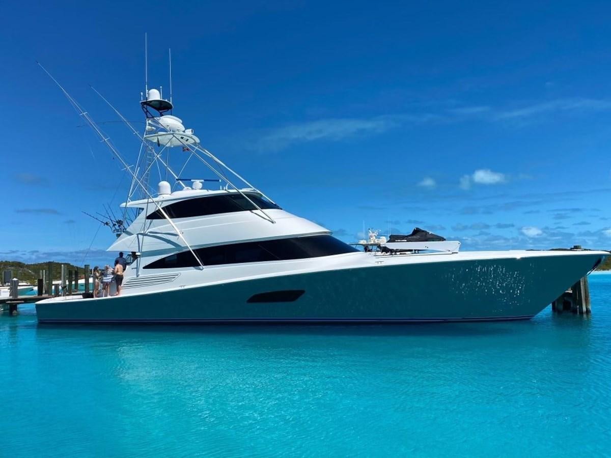 a white yacht in the water aboard MAKARA Yacht for Sale