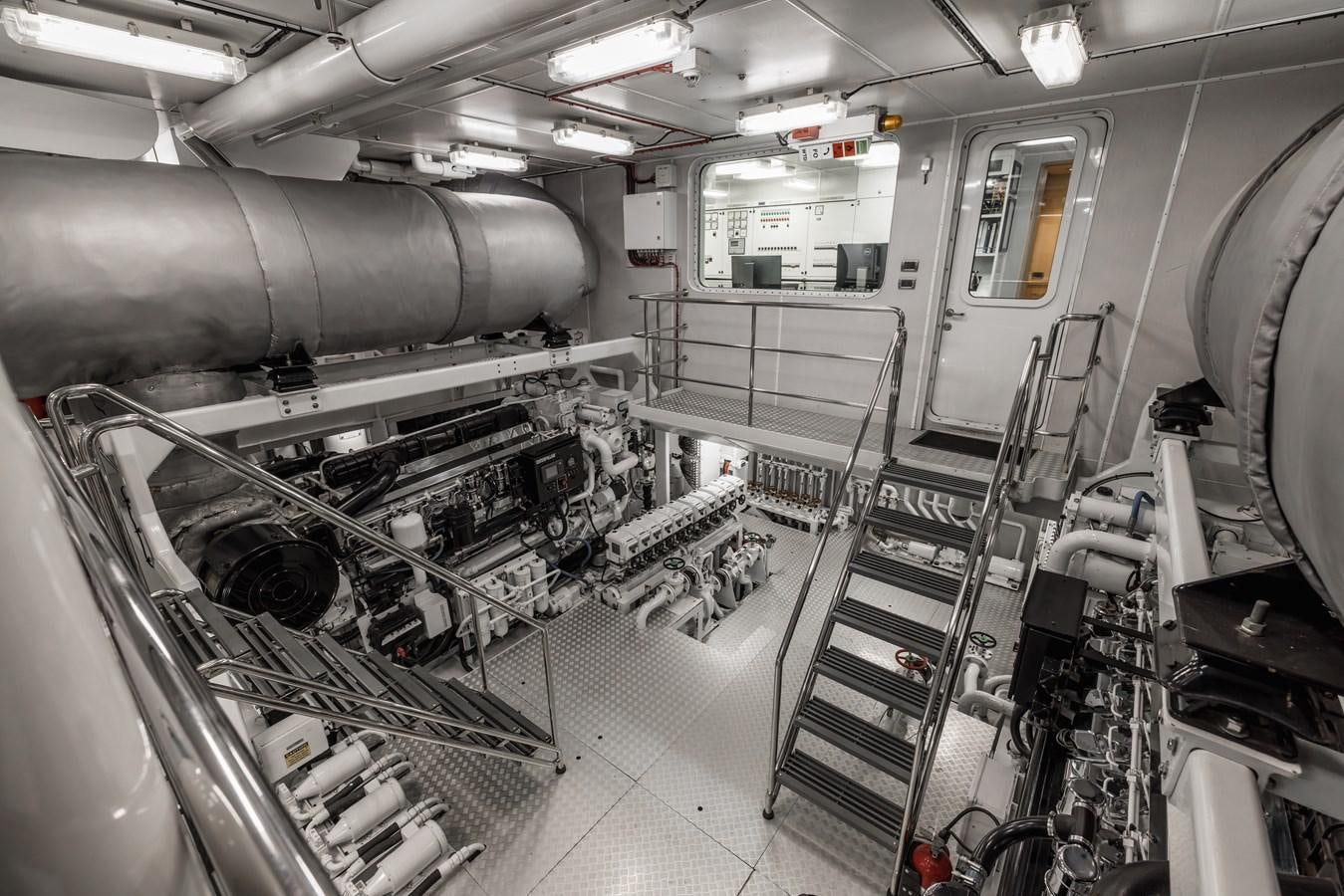 a large machine in a room aboard LAUREL Yacht for Sale