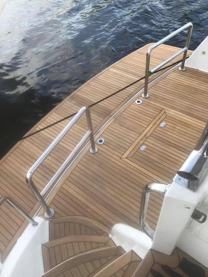 a boat on the water aboard JEF82110L506 Yacht for Sale