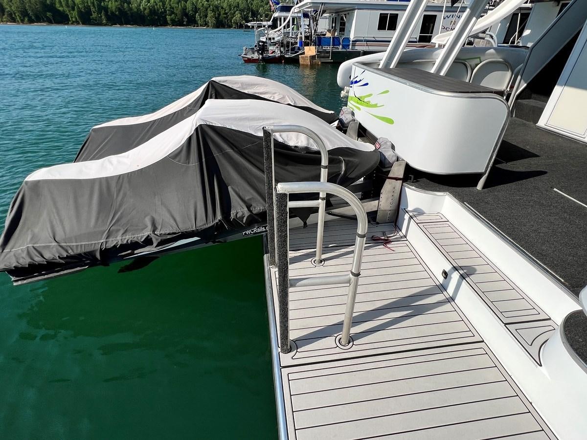 a boat on a dock aboard 2010/1995 STARDUST 20 X 95WB NLST Yacht for Sale