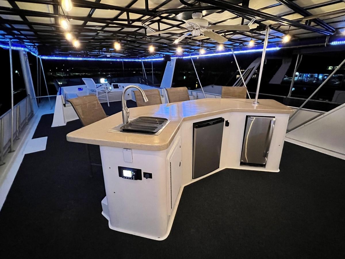 a machine on the counter aboard 2010/1995 STARDUST 20 X 95WB NLST Yacht for Sale