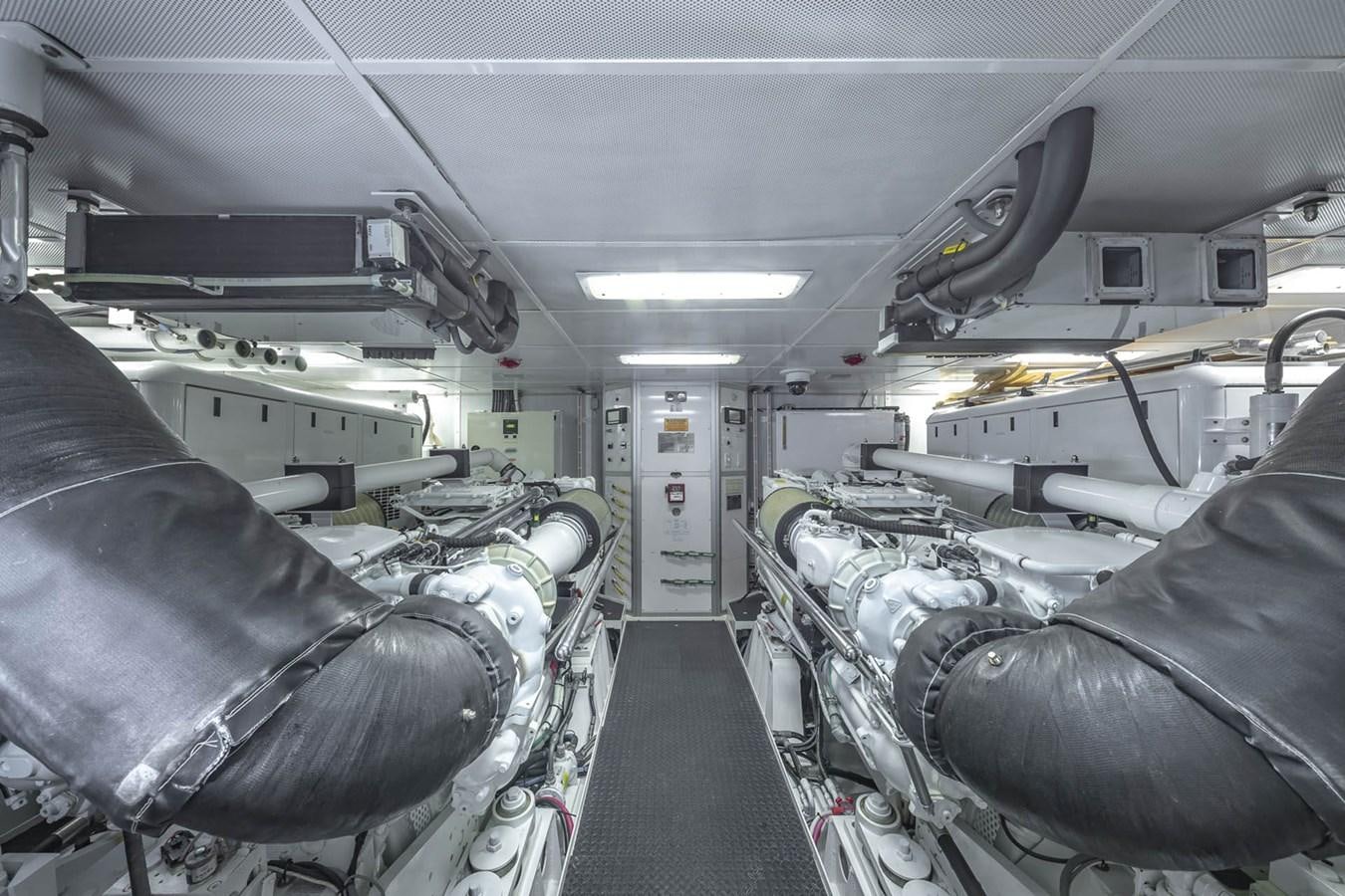 a room with a machine aboard SIMPLICITY Yacht for Sale