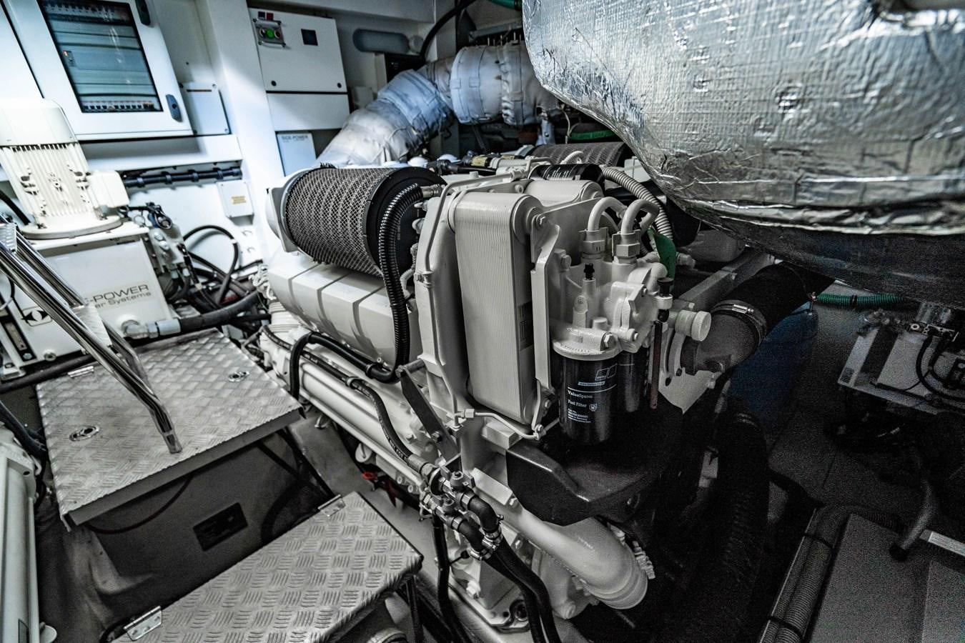 a machine with a large metal object aboard SUBMARINO Yacht for Sale