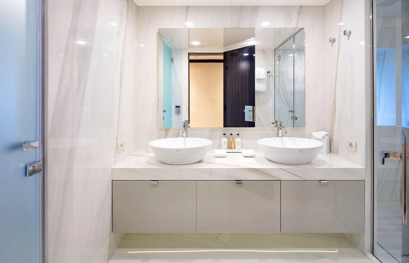 a bathroom with two sinks aboard MYSTIC Yacht for Charter