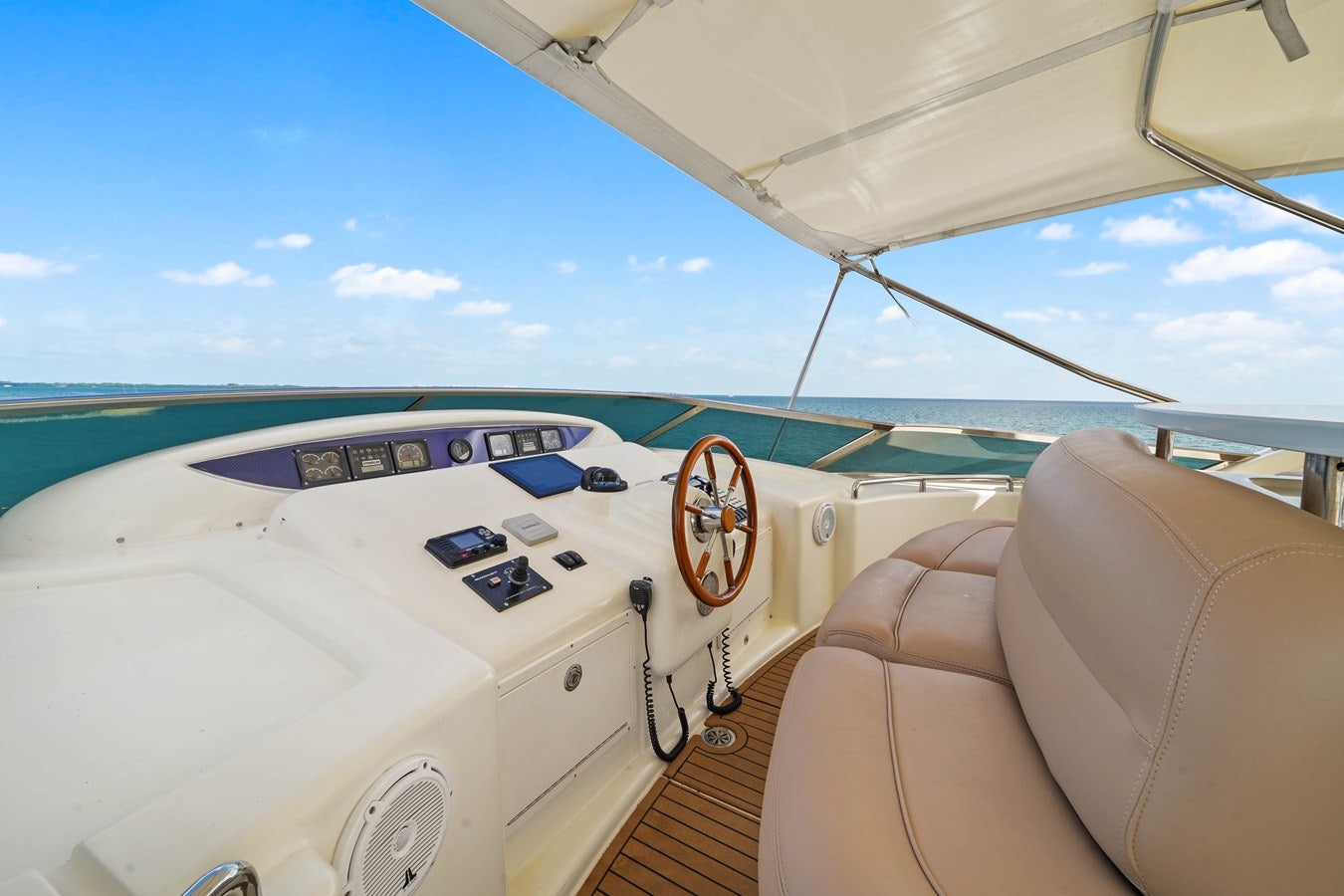 the cockpit of a plane aboard AZIMUT 80 2003 Yacht for Sale