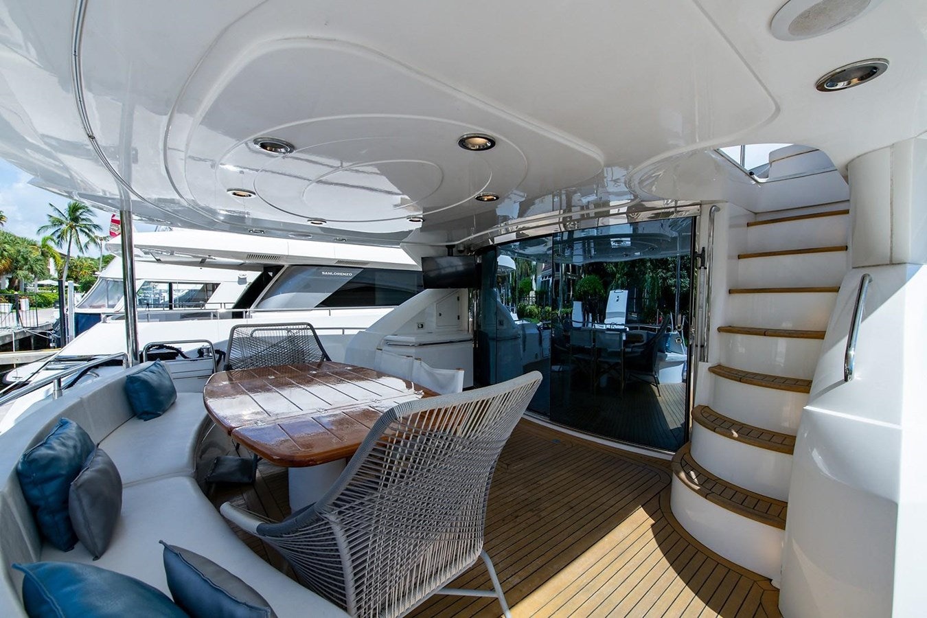 inside of a boat aboard 82 SUNSEEKER MANHATTAN  Yacht for Sale