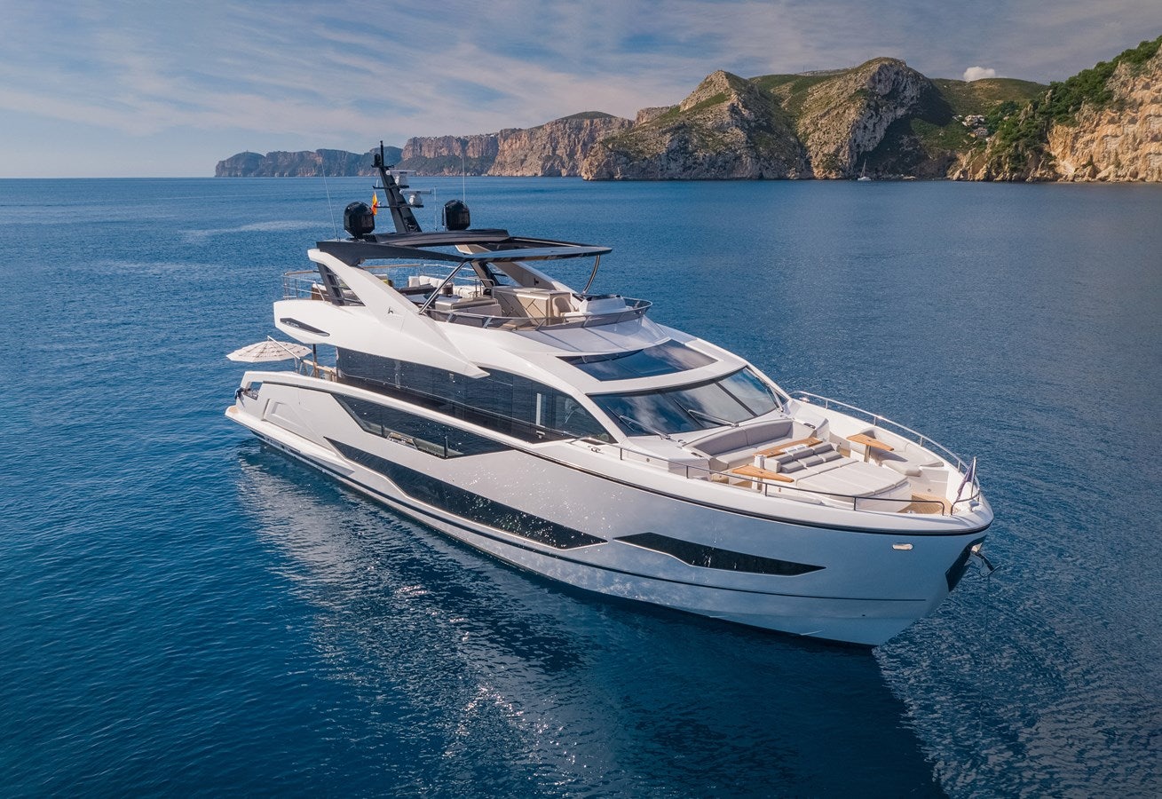 a boat on the water aboard BANDAZUL Yacht for Sale