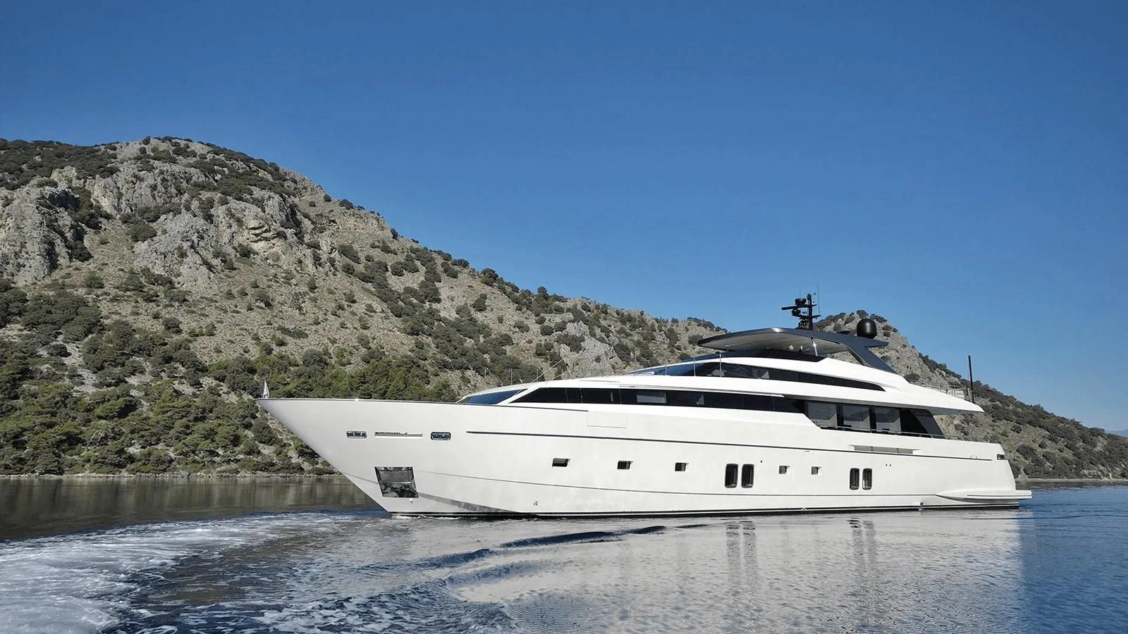 a boat on the water aboard 2018 SANLORENZO SL118 #614 Yacht for Sale