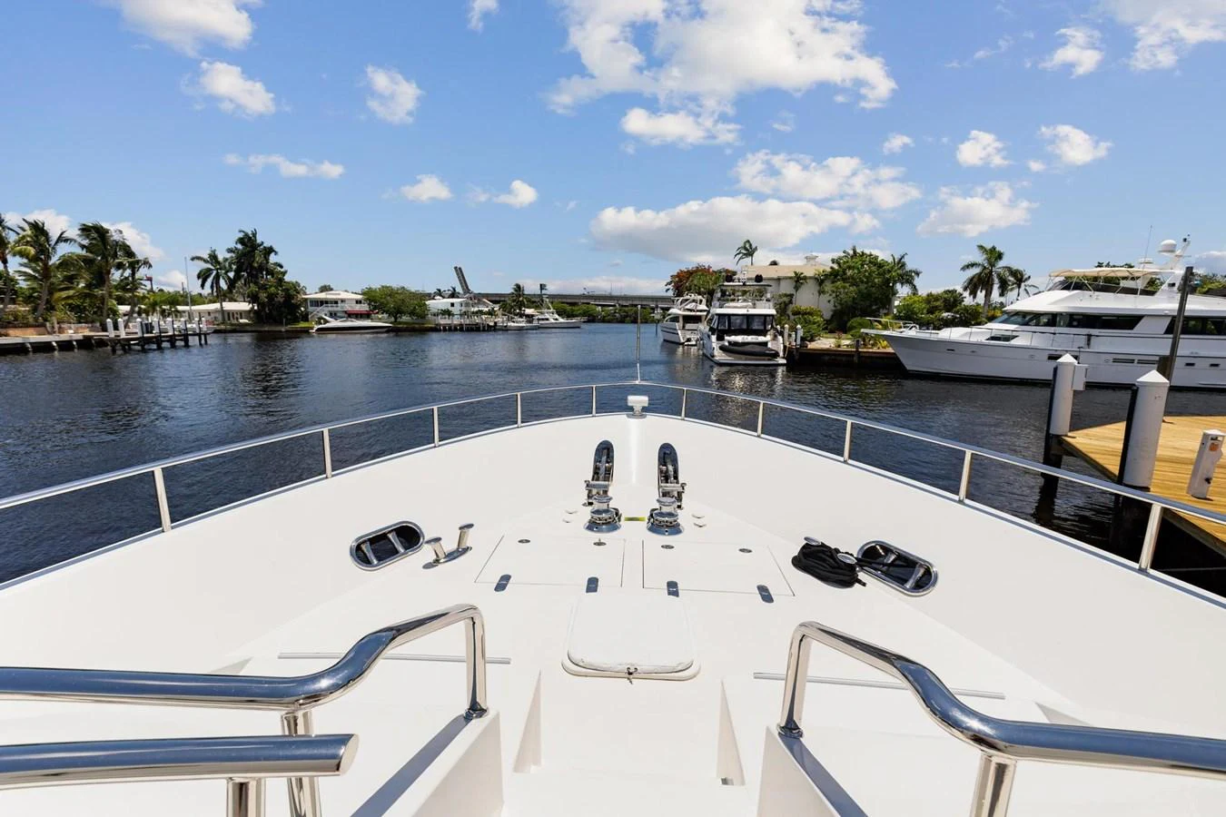 a boat is parked on the side of the water aboard JEF82110L506 Yacht for Sale