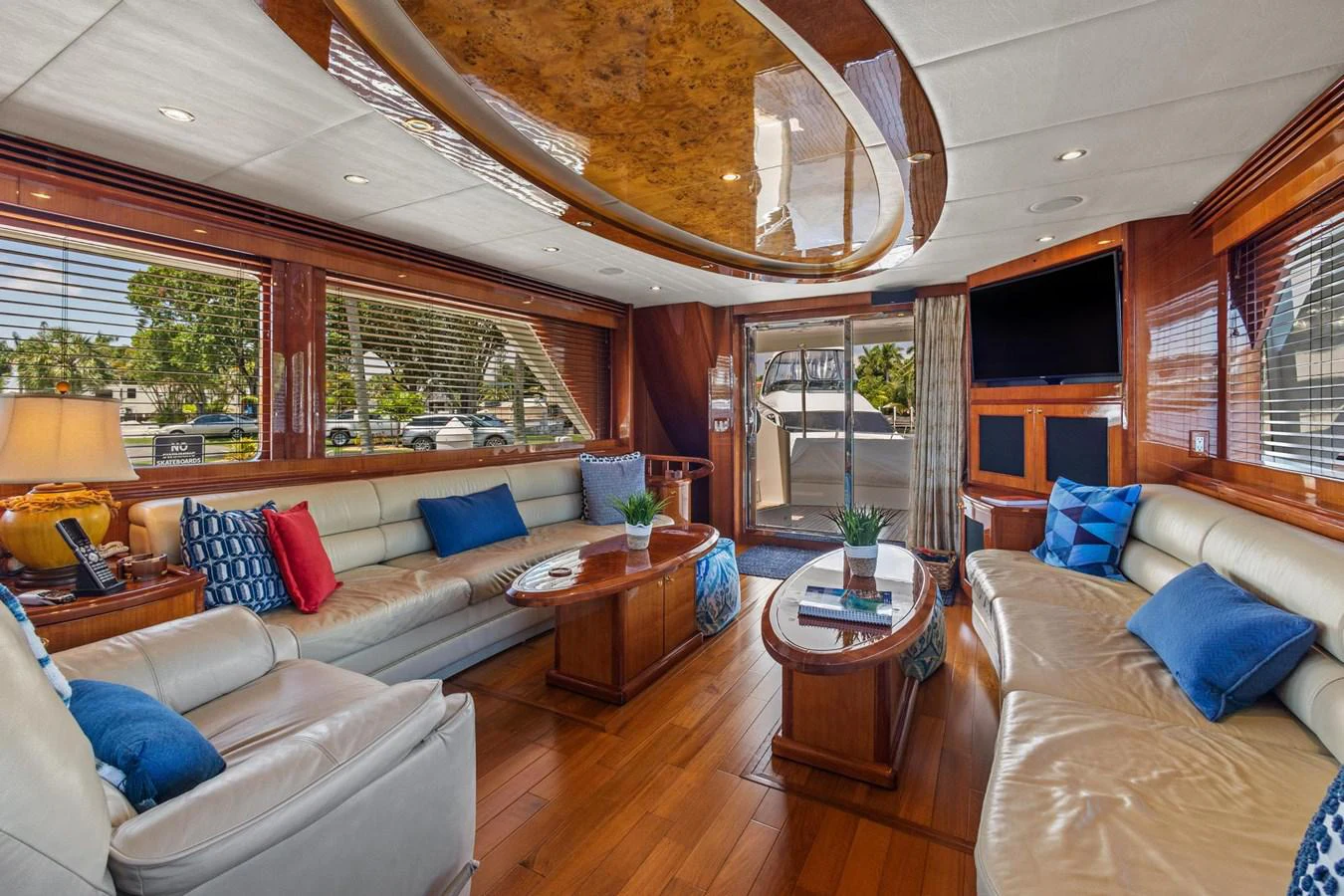 a living room with a large ceiling aboard JEF82110L506 Yacht for Sale