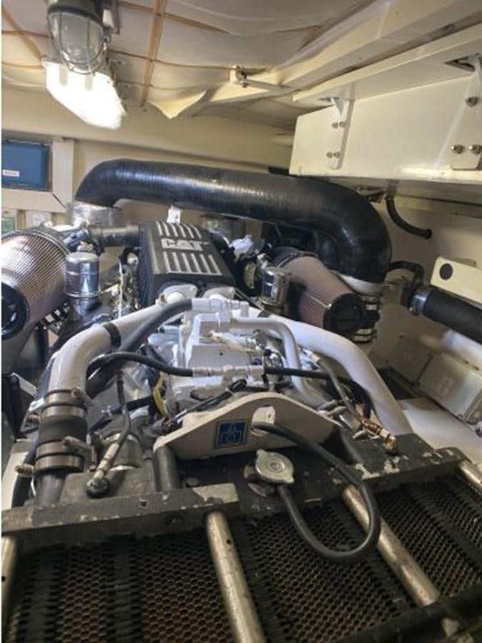 a machine with wires aboard 2005 760 FERRETTI MOTOR YACHT Yacht for Sale