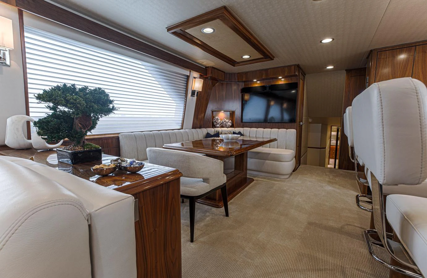 a large modern looking living room aboard SPECULATOR Yacht for Sale