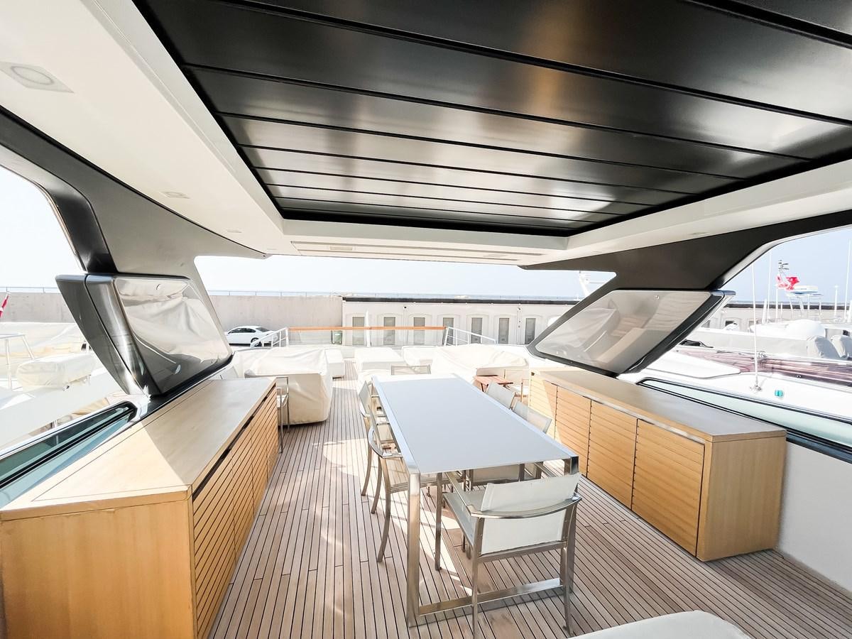 inside of a building aboard SANLORENZO SX88/01 Yacht for Sale