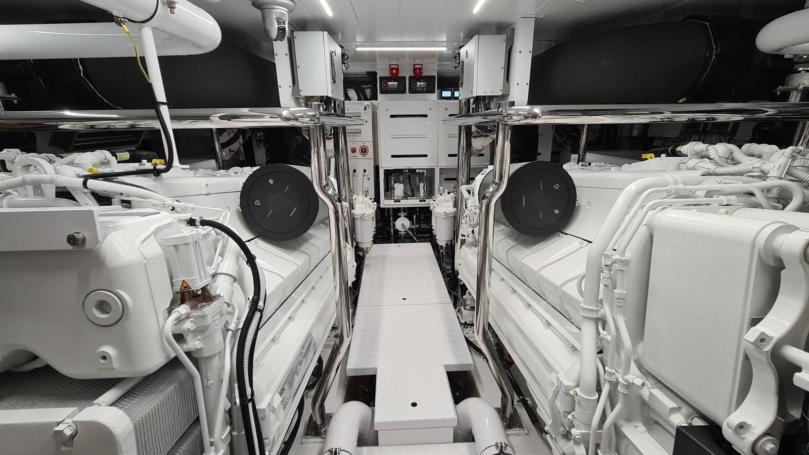 a room with white machines aboard 2021 SANLORENZO SD96 #95 Yacht for Sale