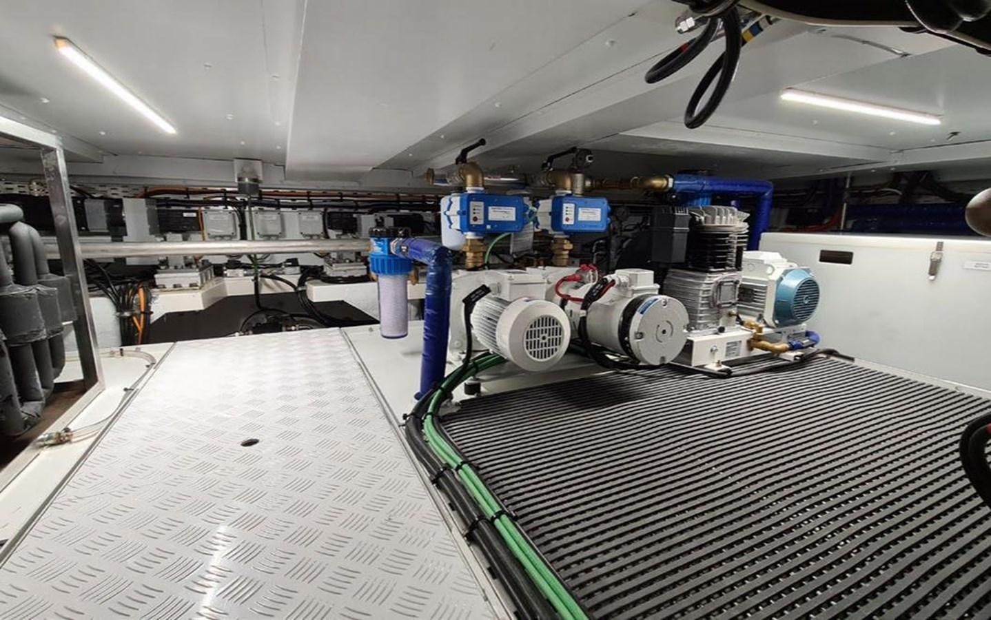 a machine in a factory aboard 2021 SANLORENZO SD96 #95 Yacht for Sale