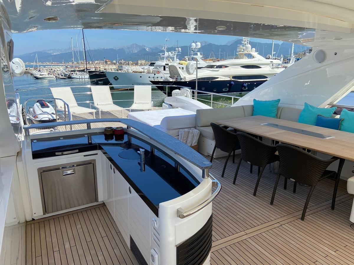 a room with many boats aboard EXPERIENCE Yacht for Sale